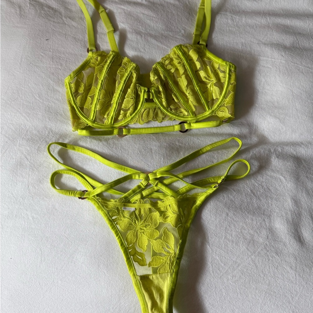 Vibrant Yellow Lace Lingerie Set